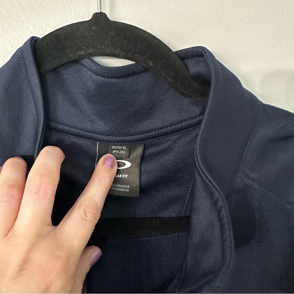 Oakley Men’s Navy Blue Long Sleeve 1/4 Quarter Zip Pullover Sz XL GUC - Picture 4 of 9